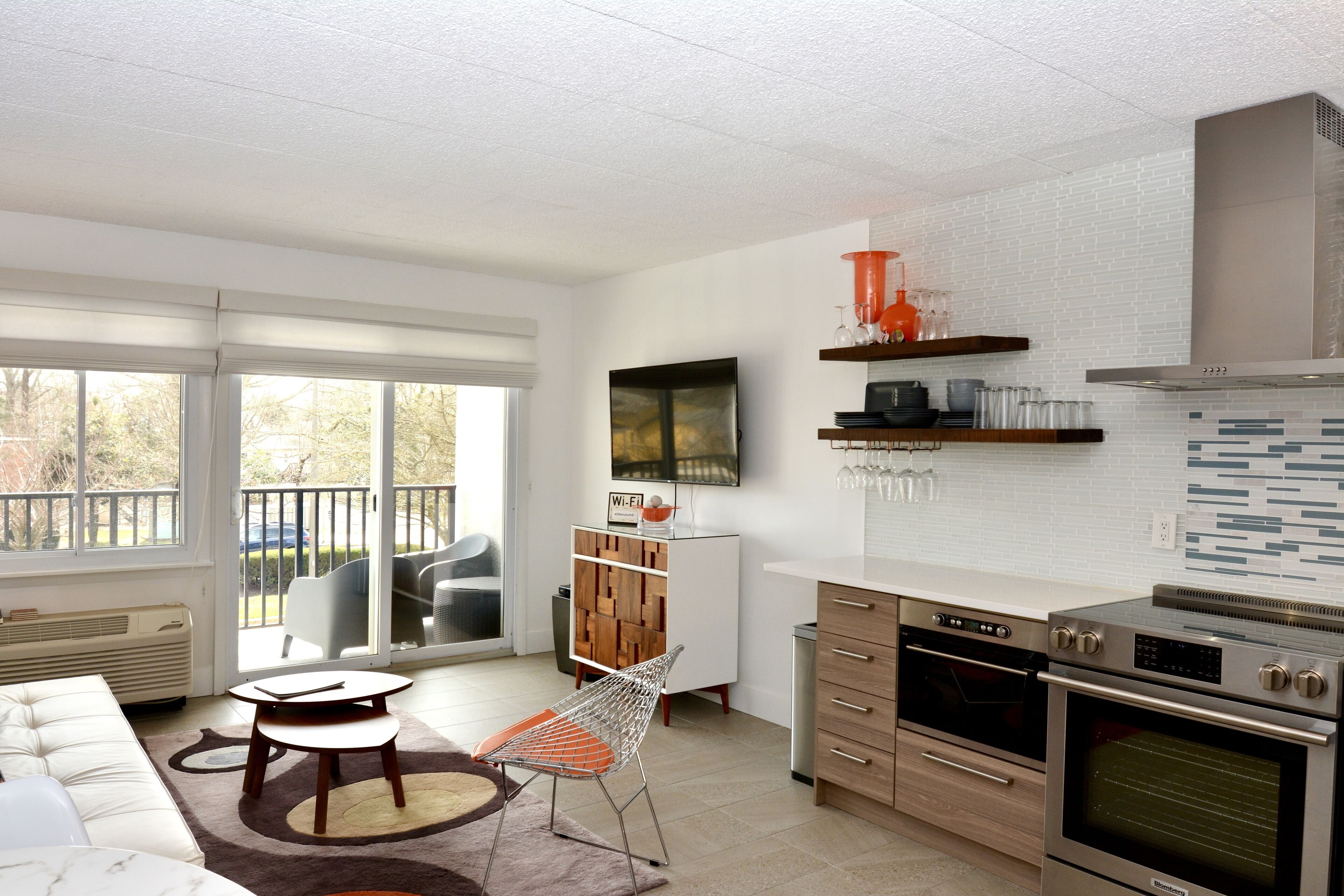 Downtown Rehoboth Beach- The Ark 1BR Condo Sleeps 4 w/ Balcony & Parking