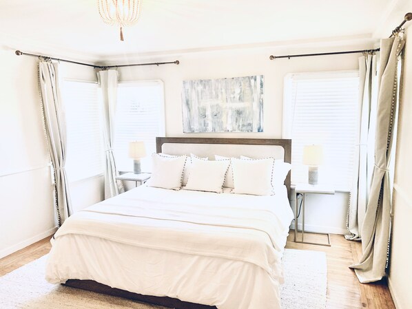 4 bedrooms, desk, iron/ironing board, travel cot