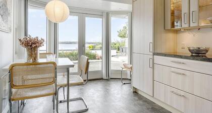 Lovely home in Ăžlsted with kitchen