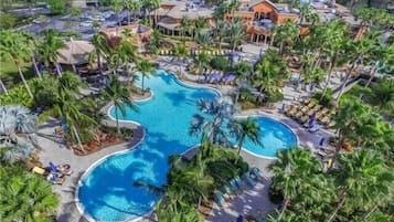 室外游泳池,恒温泳池