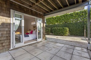 Terrace/patio - Beautifully decorated, stylish and comfortable, central Auckland  (Auckland)