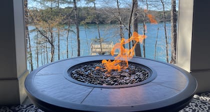 Luxury lakefront villa with breathtaking lake views and sunset galore