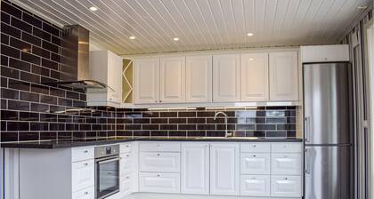 Awesome home in älmhult with kitchen