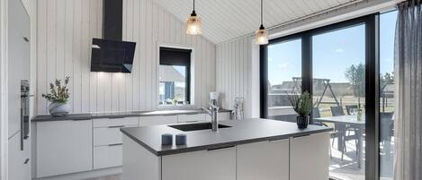 Refrigerador y lavavajillas