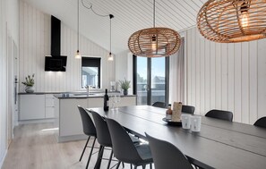 Dining - Awesome home in Henne with kitchen (Henne)