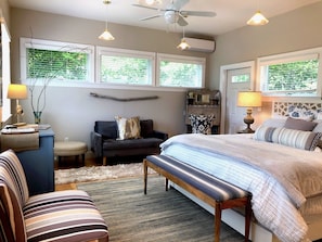 4 bedrooms, desk, iron/ironing board, free WiFi