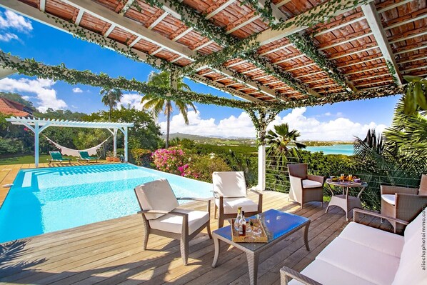 Outdoor pool - Spacieuse Villa de Luxe de 5 Chambres Avec Piscine Privée et vue mer (Le François)