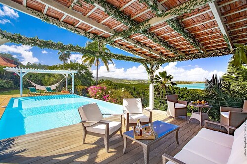 Spacieuse villa de luxe à la Martinique Villa Anthea 5 chambres avec piscine  