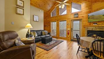 Smart-tv och eldstad