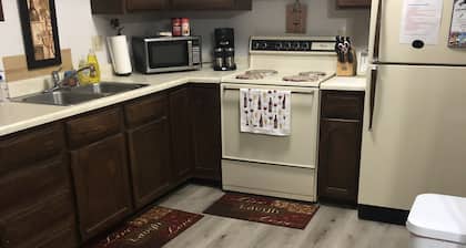 Cozy, Clean! Pets Welcome..Close to Walking/Bike Trail