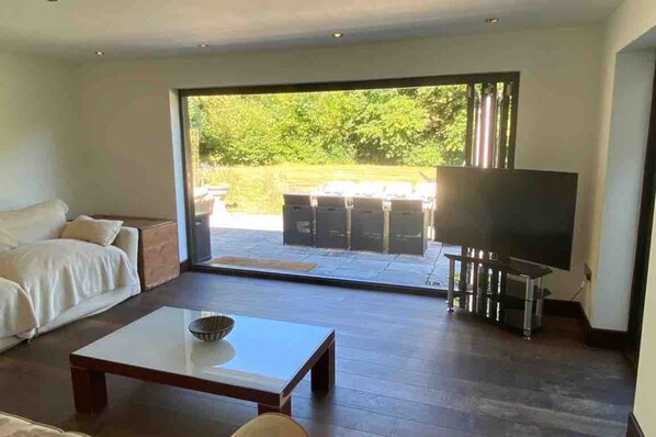 Interior - Four Oaks Chichester (Chichester)