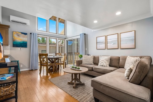 Oceanfront Kihei Sands Beachfront Condos B3 – 2 bd 2ba