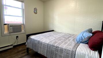 3 makuuhuonetta, ilmainen Wi-Fi, vuodevaatteet, pääsy pyörätuolilla