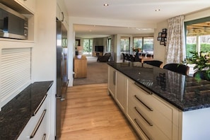 House | Private kitchen | Fridge, microwave, oven, stovetop