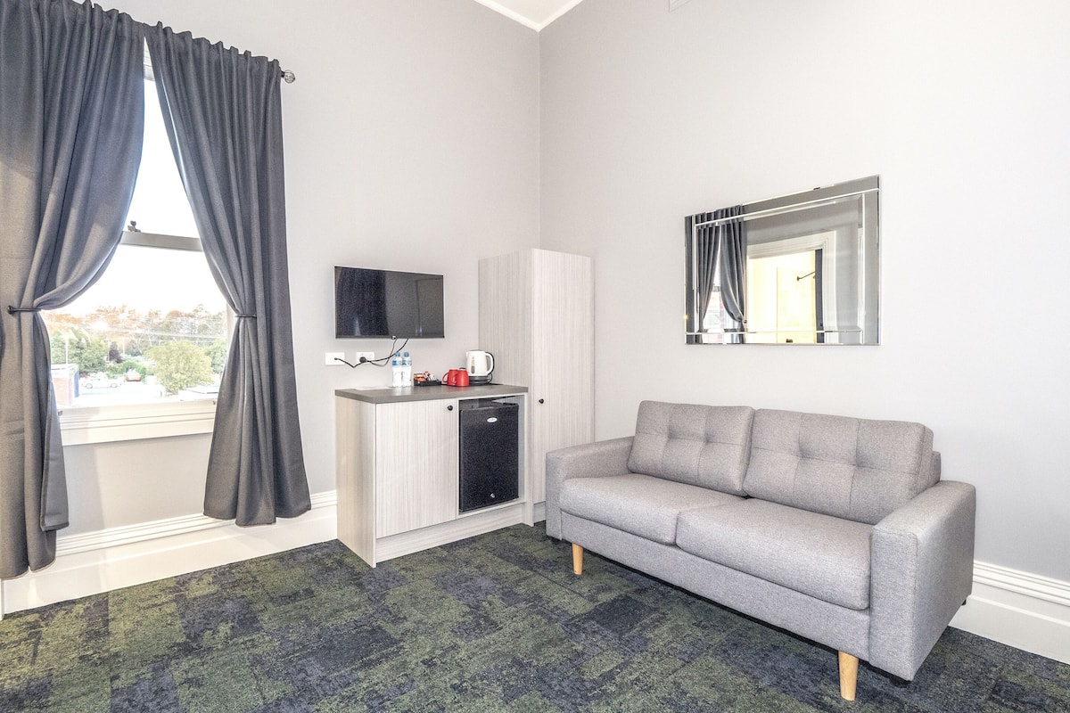 family room | iron/ironing board, free wifi, bed sheets