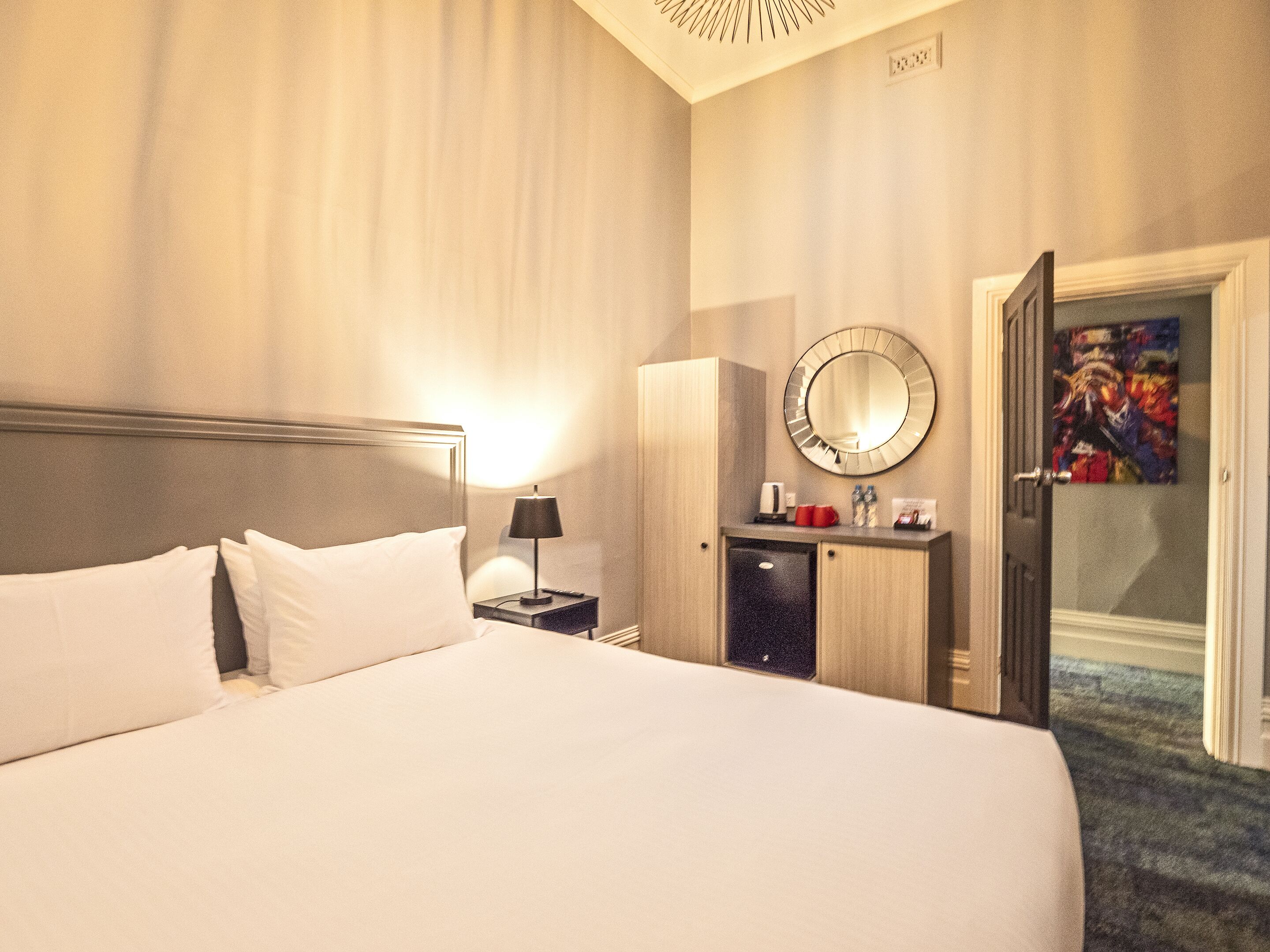 queen room | iron/ironing board, free wifi, bed sheets