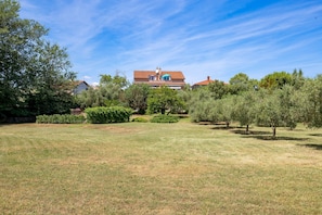 Property grounds - Pool Suite Glavotok at Krk Island (Krk)