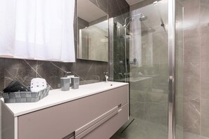 Villa | Badezimmer