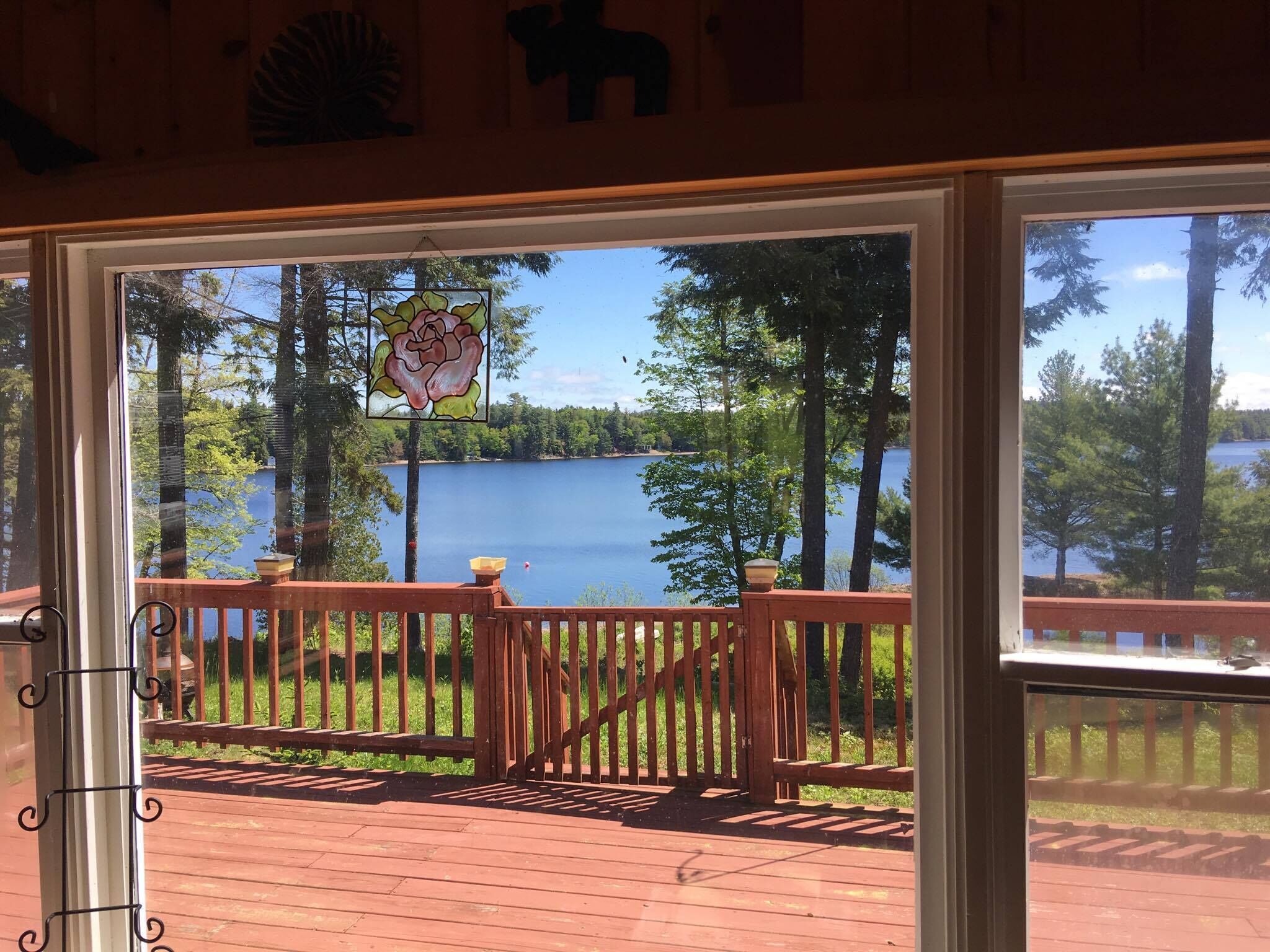 Lakefront vacation Cabin on Pleasant River Lake.