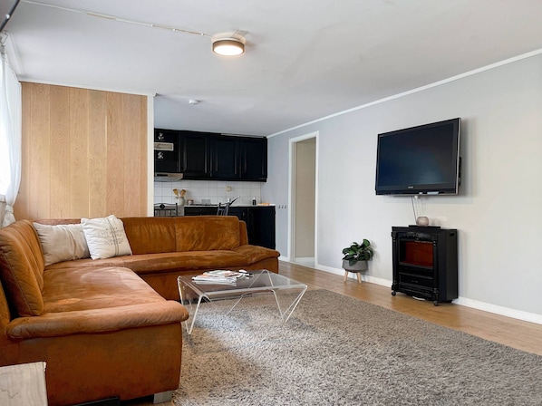 TV - BnB Apartment 1 Nice & Cozy"central 2 Rooms by Berti (Stavanger)