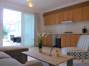 Apartment, 1 Bedroom, Accessible, Balcony | Interior