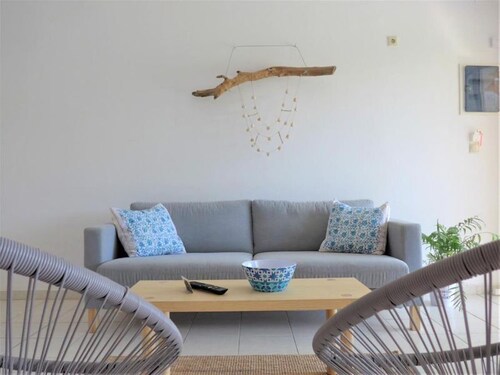 "kalamaki Plaza Apartments ''ostraco''"