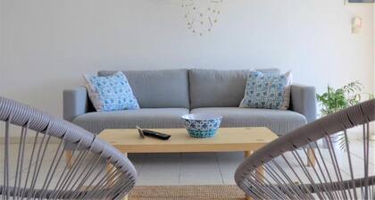 "kalamaki Plaza Apartments ''ostraco''"