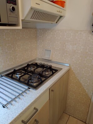Apartamento, 3 habitaciones, fumadores, balcón | Cocina privada