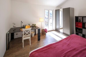 Apartment, 3 Bedrooms, Accessible, Smoking | 3 bedrooms, iron/ironing board, bed sheets