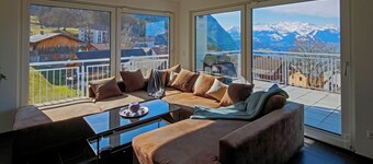 Modern and Cosy 5 Rooms Penthouse With Stunning View