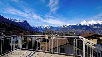 Apartment, 3 Bedrooms, Accessible, Smoking | Balcony