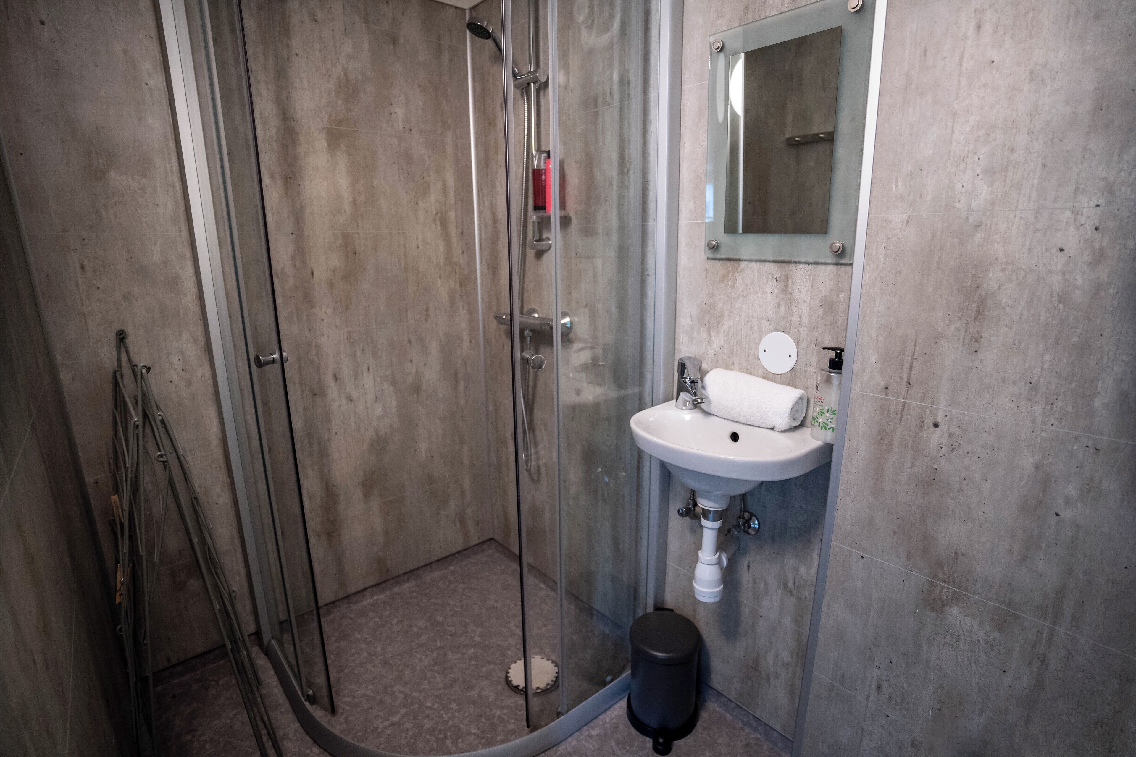 Apartment, 2 Bedrooms, Smoking | Bathroom | Hair dryer, slippers