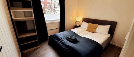 4 bedrooms, free WiFi, bed sheets