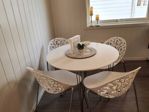 Apartamento, 3 habitaciones, fumadores | Restauración