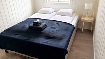 4 bedrooms, free WiFi, bed sheets