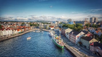 Apartment, 3 Bedrooms, Smoking | Exterior