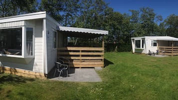 Bungalow, 2 Bedrooms, Balcony | Pemandangan dari hartanah