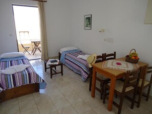 Apartment, 4 Bedrooms, Balcony, Pool View | 4 bedrooms, iron/ironing board