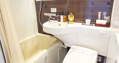 HOTEL LiVEMAX Yokohama Stadium Mae