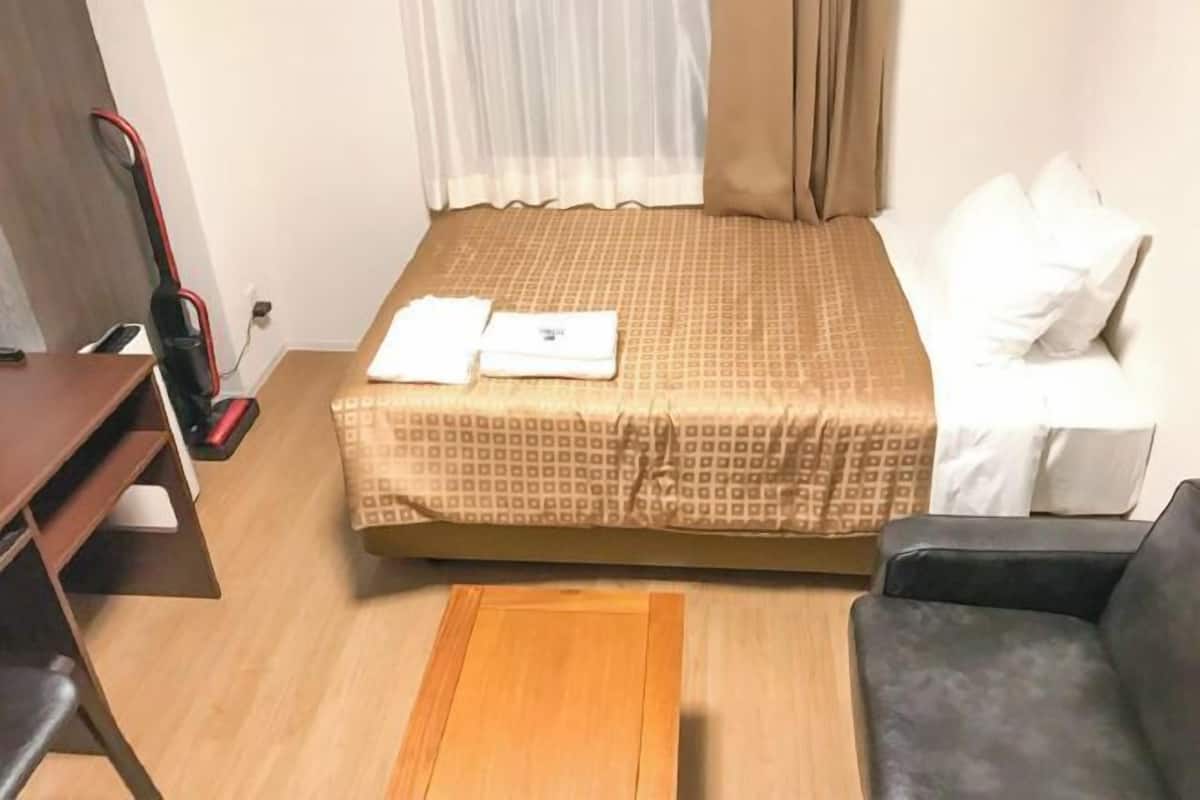 Bureau, Wi-Fi gratuit, draps fournis