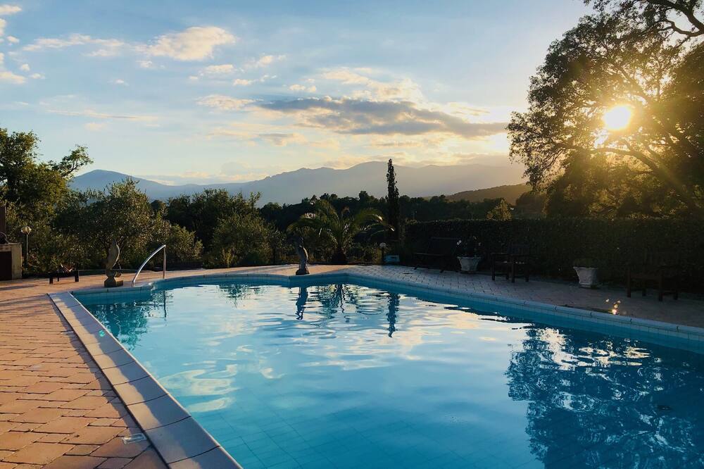 Villa mit Pool an den schönsten Stränden