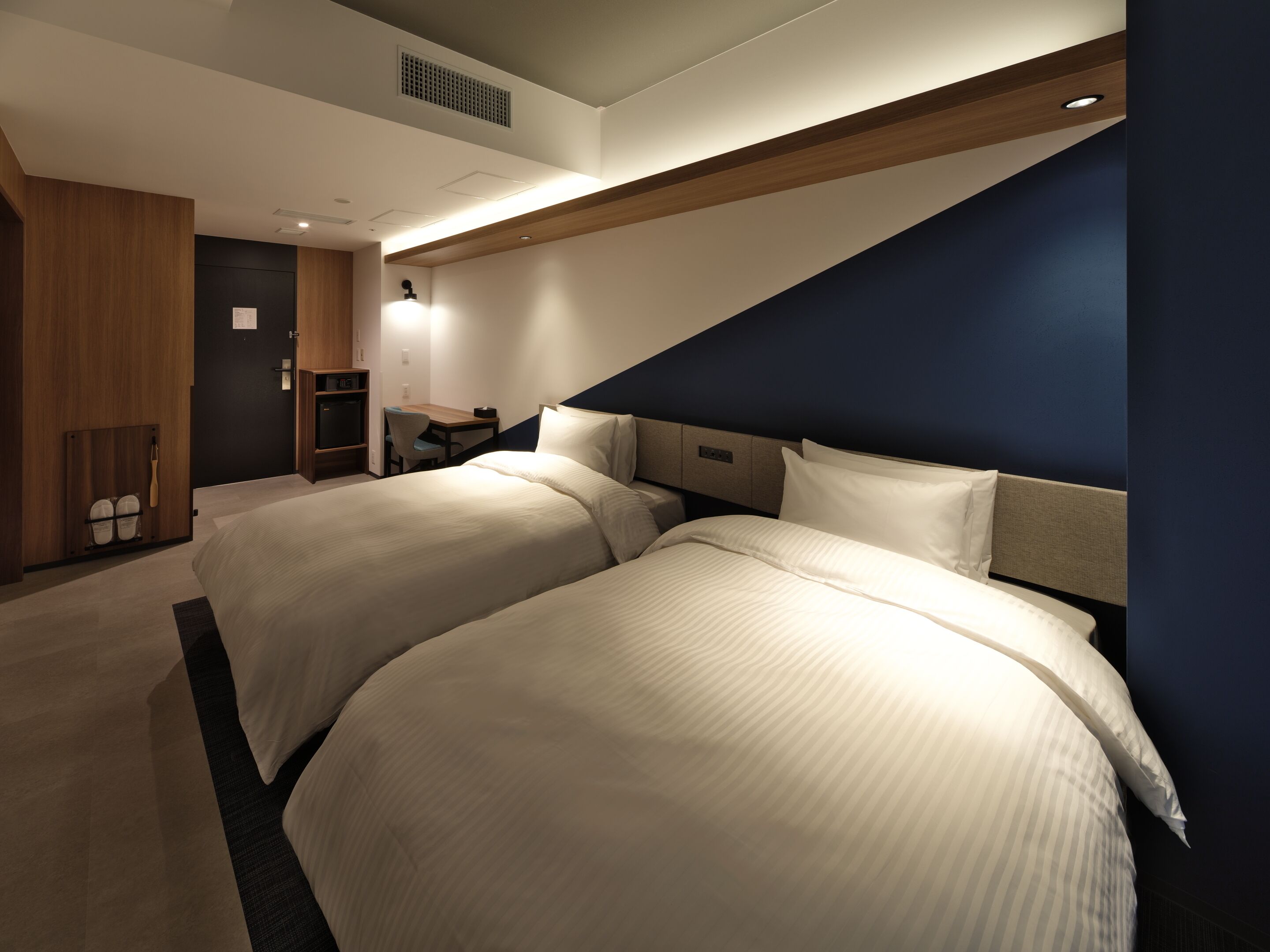 room, 2 single beds, accessible | 1 bedroom, in-room safe, desk, blackout curtains