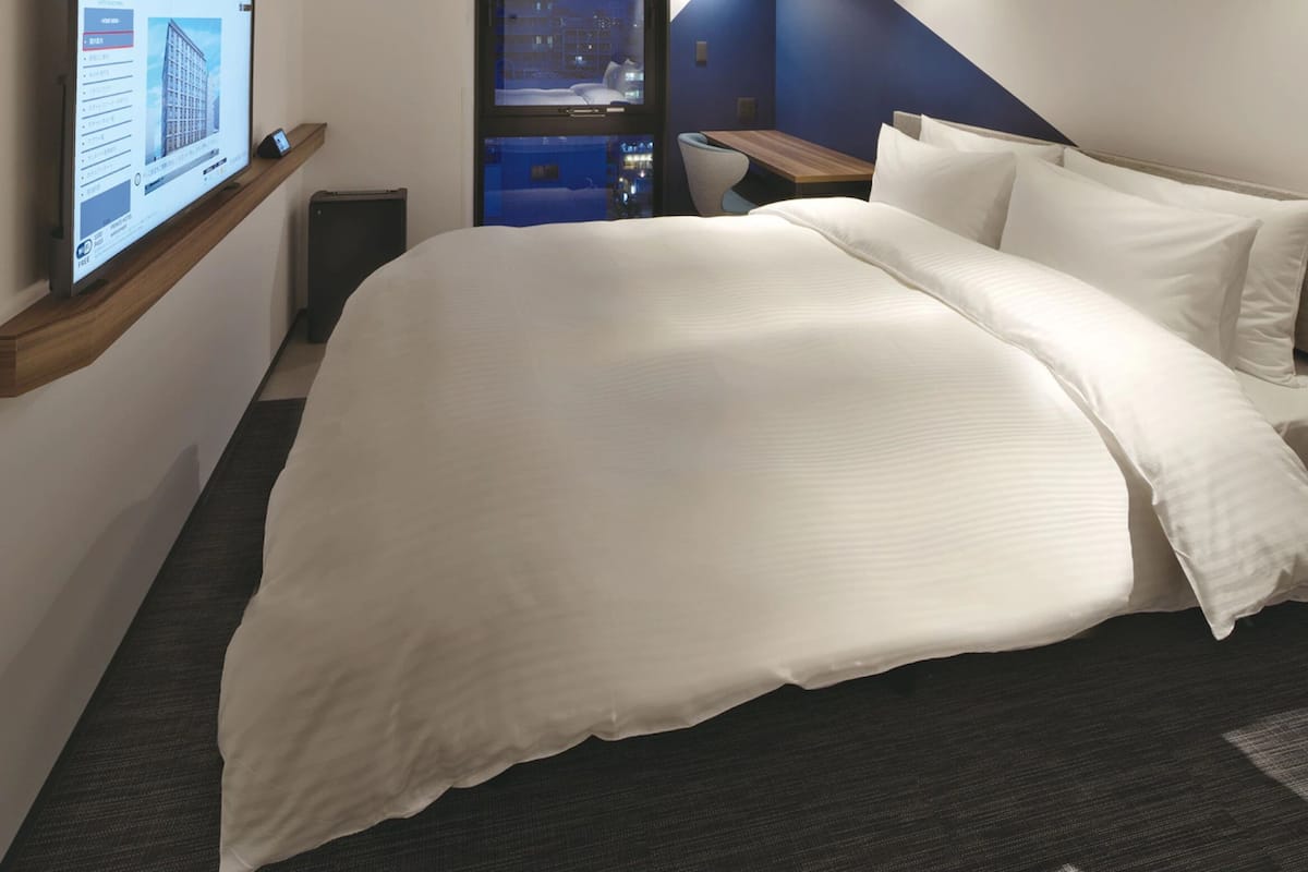 Chambre Double Standard, non-fumeur (B with Complimentary Breakfast)