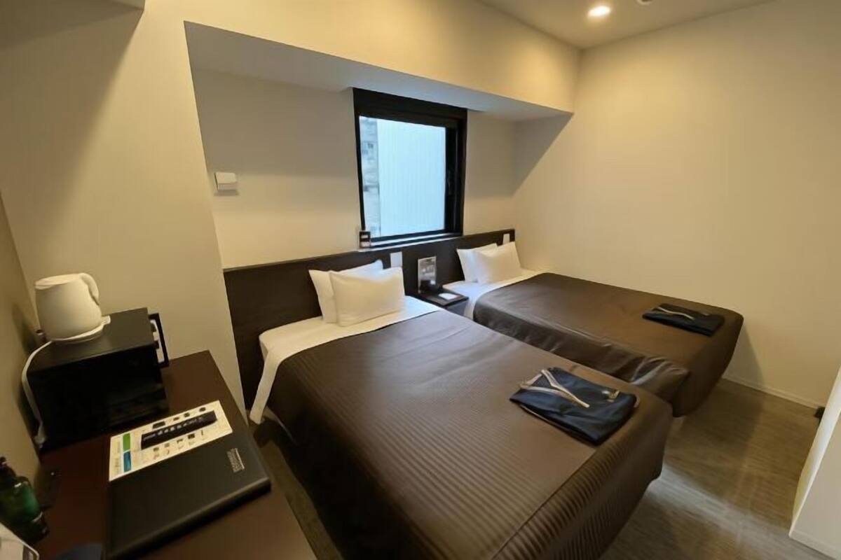 Bureau, Wi-Fi gratuit, décoration personnalisée, draps fournis