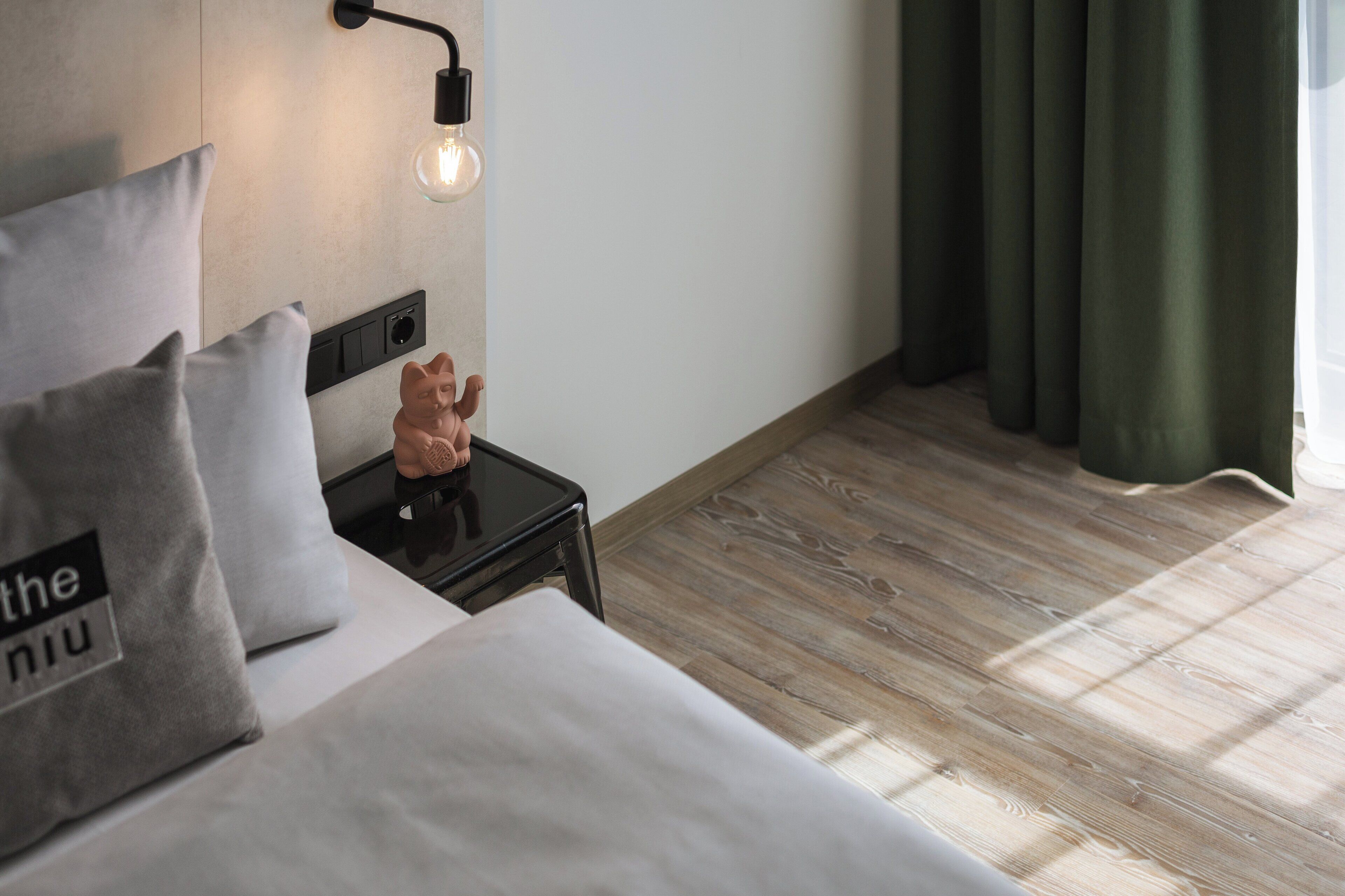Habitación estándar, 1 cama matrimonial, regadera para personas con discapacidad