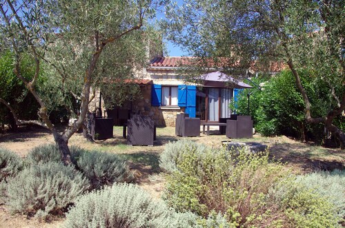 A Maredda,  T2 + Mezzanine , WIFI, Mer 6 km, Jardin, Vue montagne, Climatisation