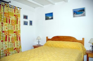 2 bedrooms, iron/ironing board, travel crib, free WiFi - A Maredda, T2 + Mezzanine, Wifi, Sea 6 km, Garden, Mountain view, Air-conditioned (Sartène)