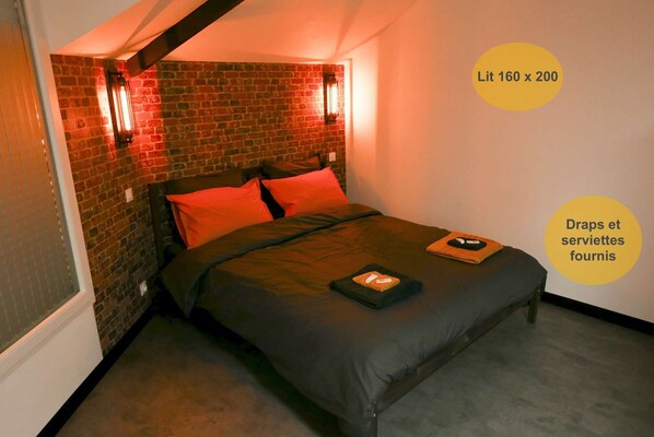 1 Schlafzimmer, schallisolierte Zimmer, Bügeleisen/Bügelbrett, WLAN
