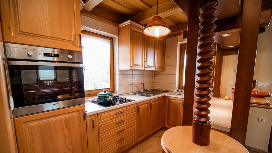 Country House Mirt