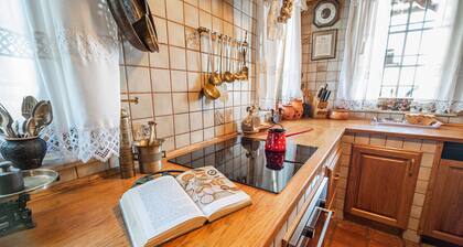 Authentic Countryside Villa With Hot tub